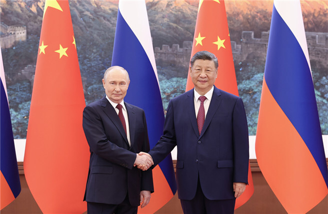 习近平同俄罗斯总统普京会谈