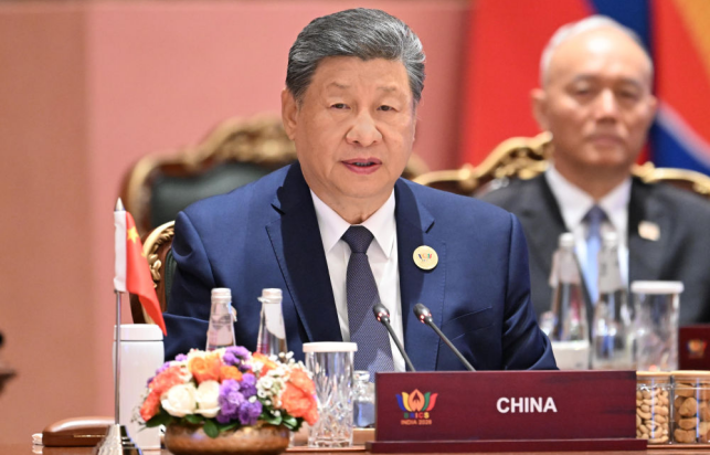 习近平出席金砖国家领导人第十八次会晤第二阶段会议并发表重要讲话